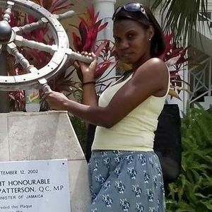 Meet your Posher, Vivette